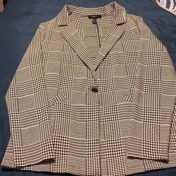 Forever 21 Jackets & Blazers - Blazer black and white (NWOT)